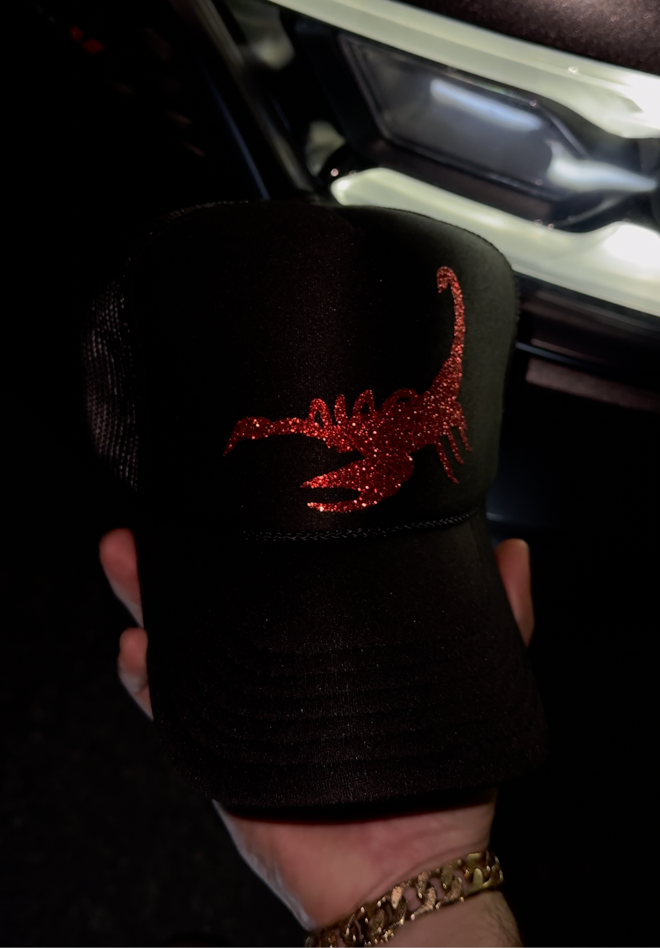 Glitter Scorpion Edition Trucker Calderas Hat