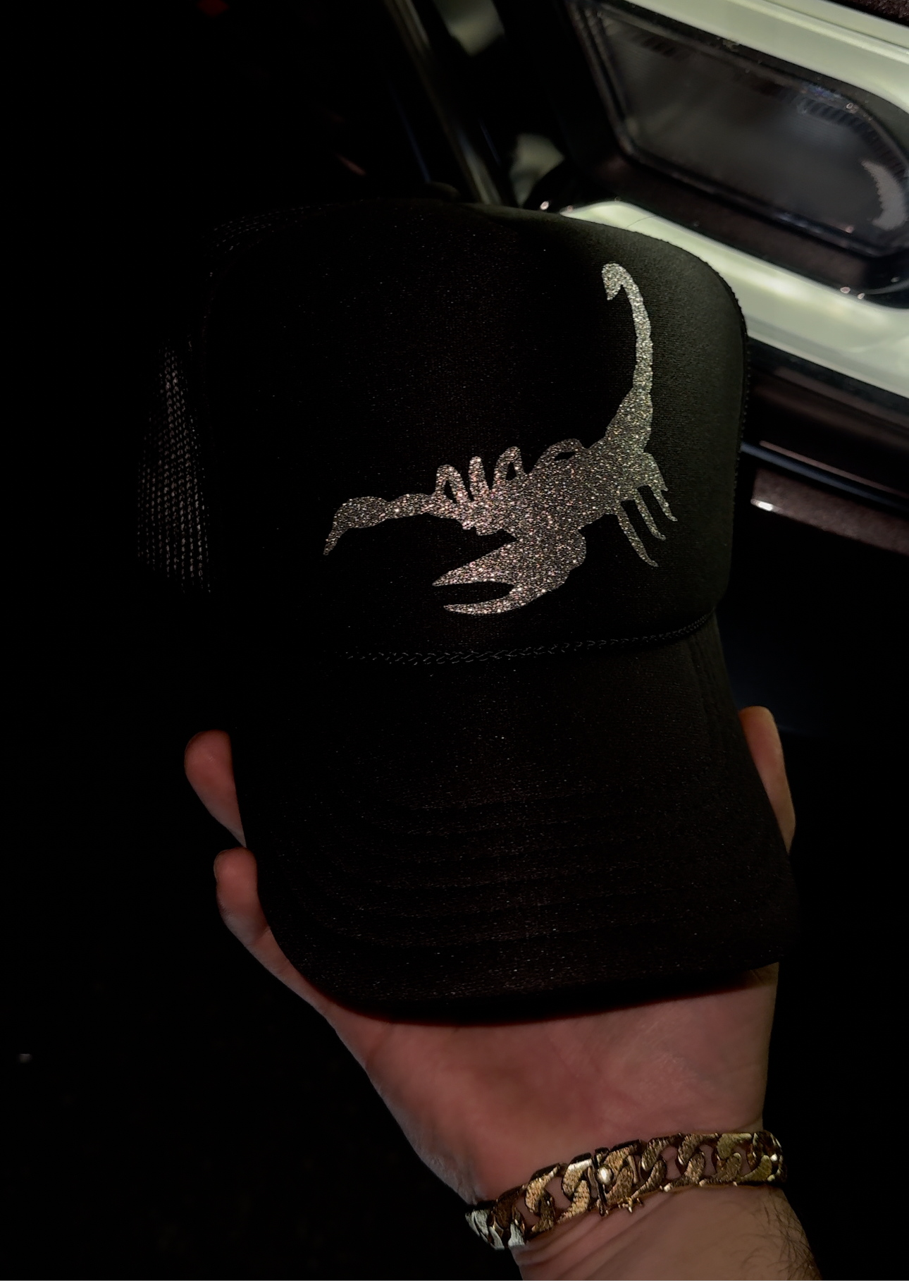 Glitter Scorpion Edition Trucker Calderas Hat