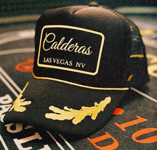 Gorra Trucker Dorada de Calderas Las Vegas